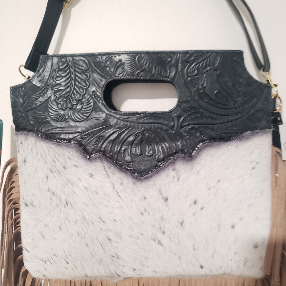 Elegant Black and White Fringe Tote - Picture 4 of 4